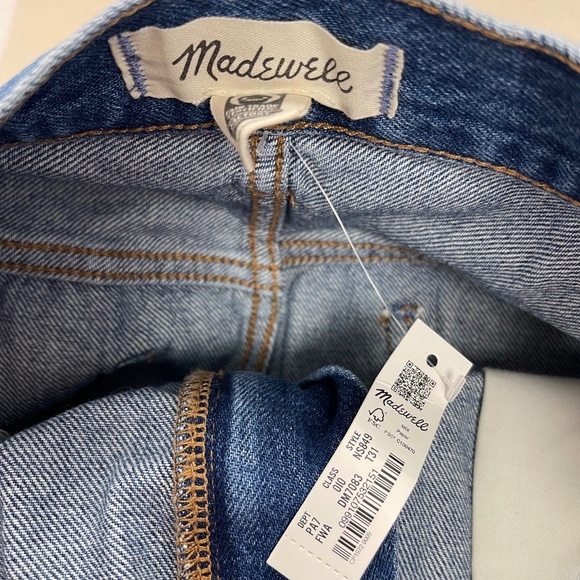 Madewell Tall Superwide Leg Jeans in Fannin Wash - Size 31T - NWT - Picture 3 of 5